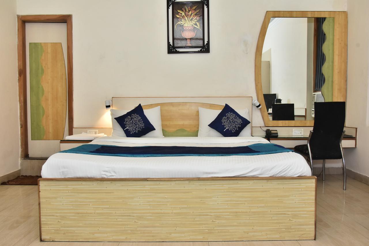Hotel Deep Kanpur Exterior foto